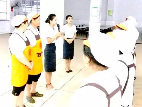 食堂精細化 服務要先行 武岡市展輝學校食堂員工培訓之禮儀篇